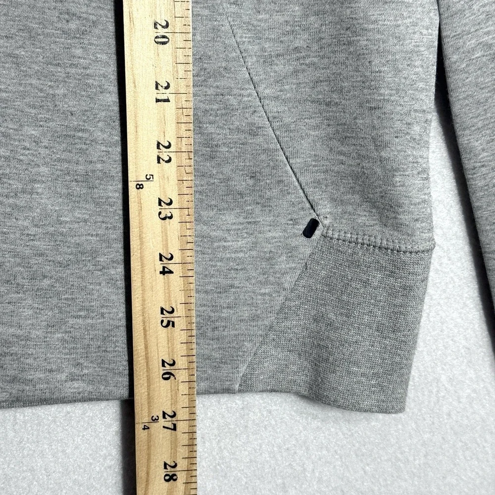 Nike Tech Fleece Oregon Ducks Sweatshirt Mens Small‎ Grey Crewneck Pullover Logo